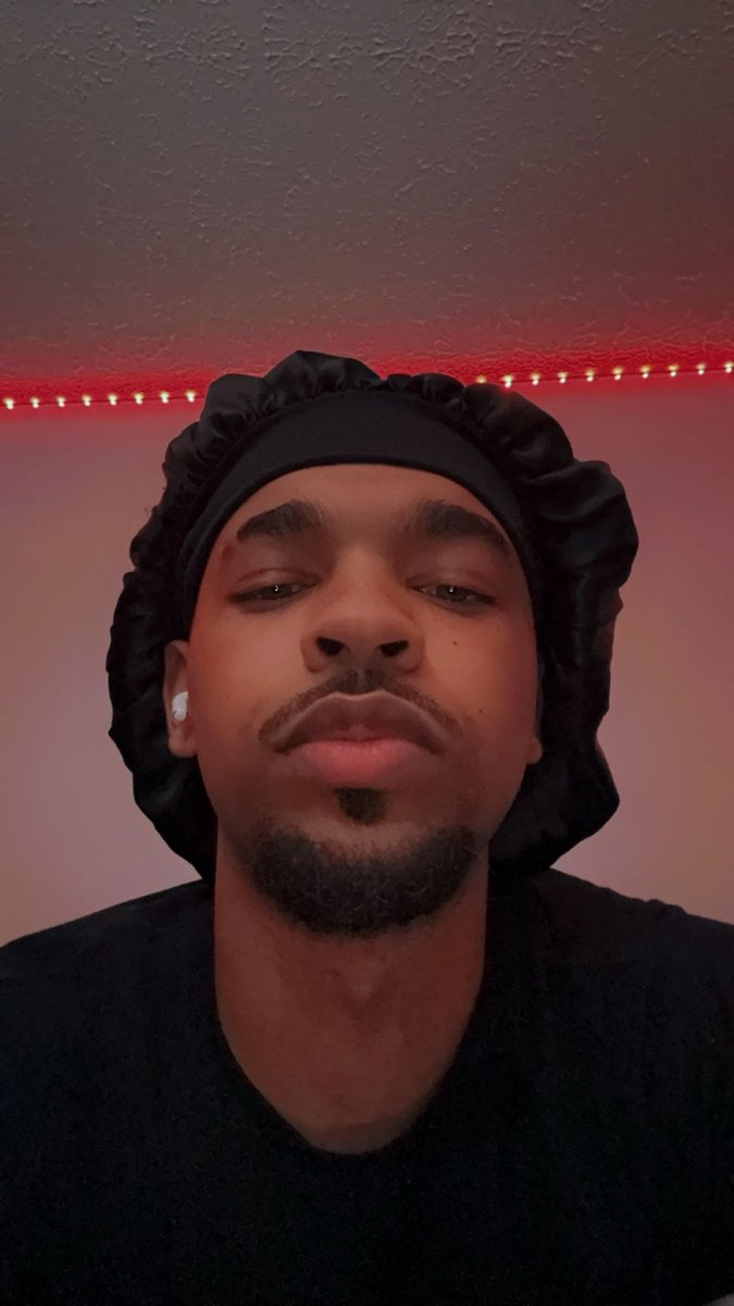 KingA💦✨ tweet media