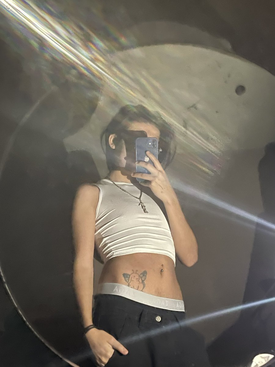 Ola ocupo una revolcada con un mamado 😍🤚🏻