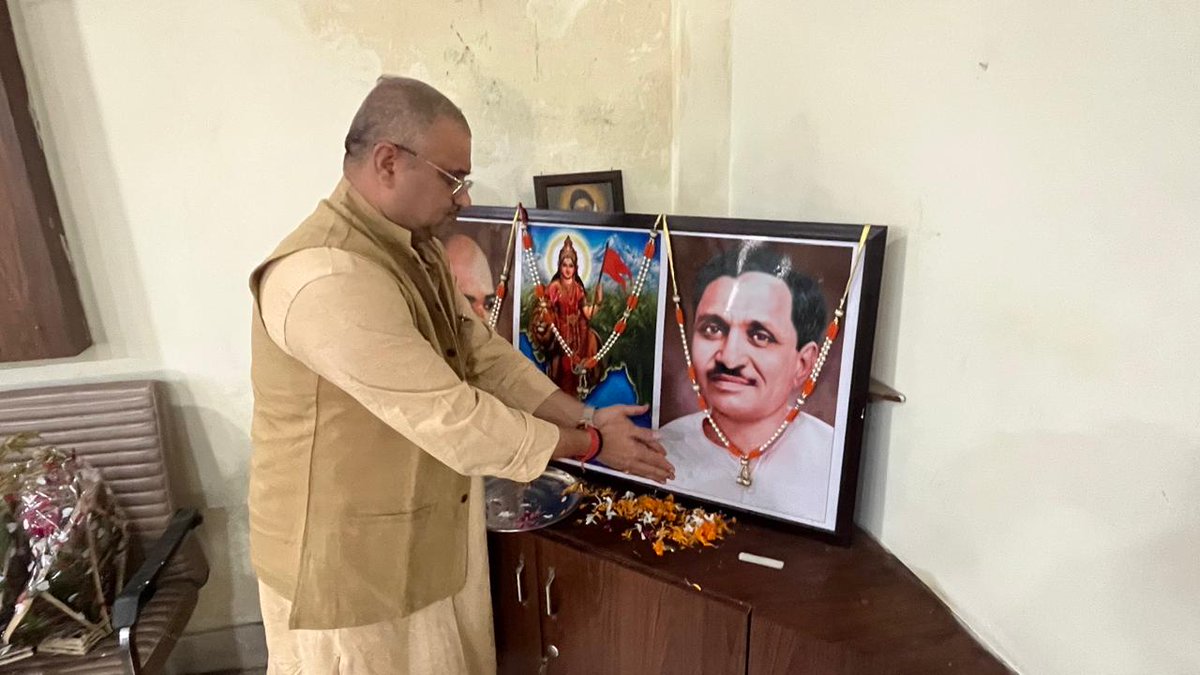 Raj Rajeshwar Singh (@krrajrajeshwar) on Twitter photo 