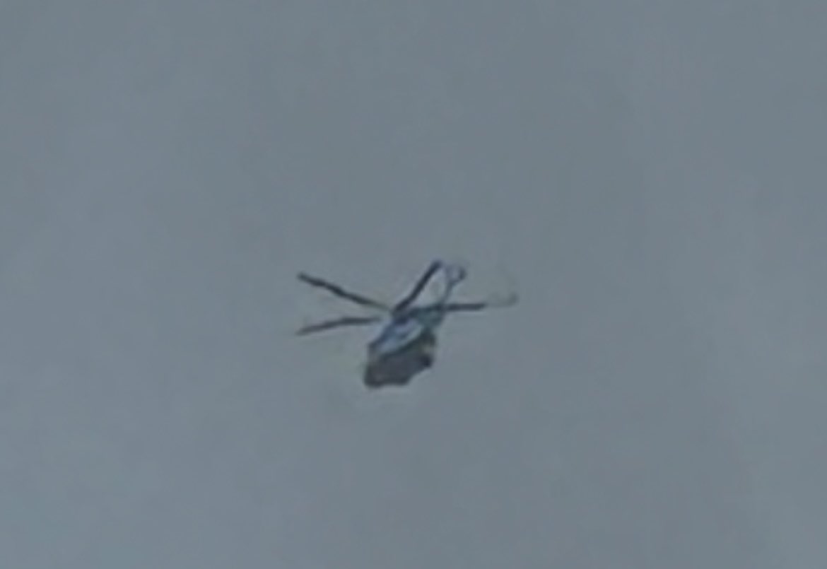 県警？今日ヘリ多くて落ち着けない😭😭（好きだから）