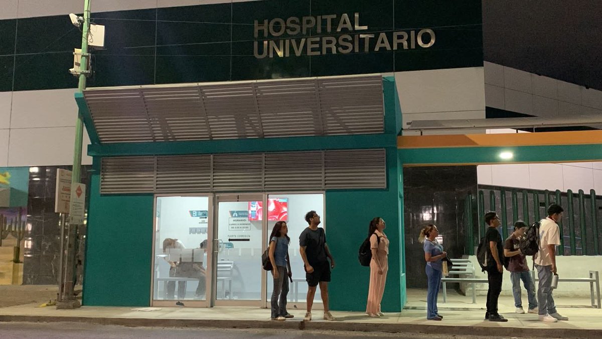 kunfupanda2's tweet photo. Historico inédito y transformador. Nadie como @tonoastiazaran le ha dado trato justo y digno al y la usuaria del transporte en Hermosillo. No fue la izquierda fue el Toño, el que hizo que el sueño de los de a pie se materializará. https://t.co/3JMsRBSWdr