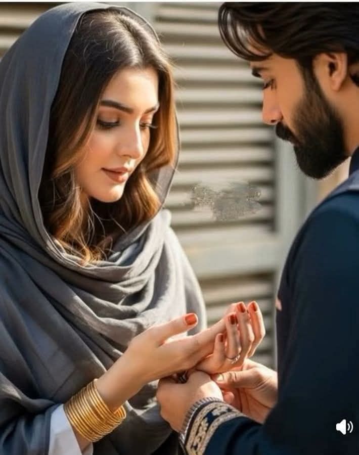 •√•√•√ #Assalamu_Alaikum
             #GoodMorningEveryone
सारी  दुनिया  को  बदलने का ख़्वाब रहता है।
आपनी आँखों में, वह एक नया इंकलाब रहता है ।।

कहाँ वो सोचता है मतलब हमारी बातों का।
वो तो  हर  बात पे  हाज़िर  जवाब  रहता है ।।

👑⃟≛⃝𝔓𝔢𝔫✍#penofamber