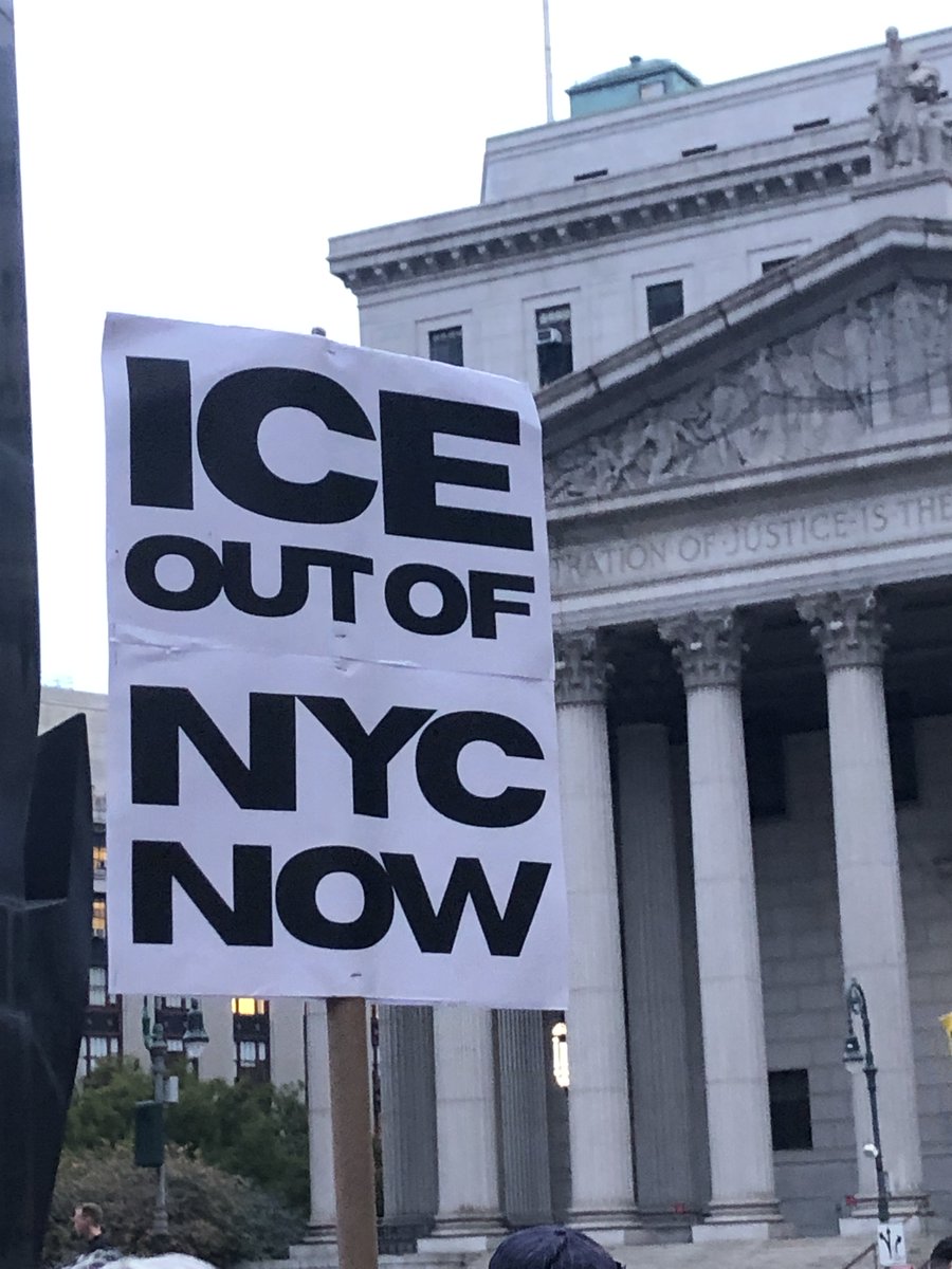 mdow99's tweet photo. Manhattan, Sept. 25, 2025. https://t.co/ENhQIkfNpX