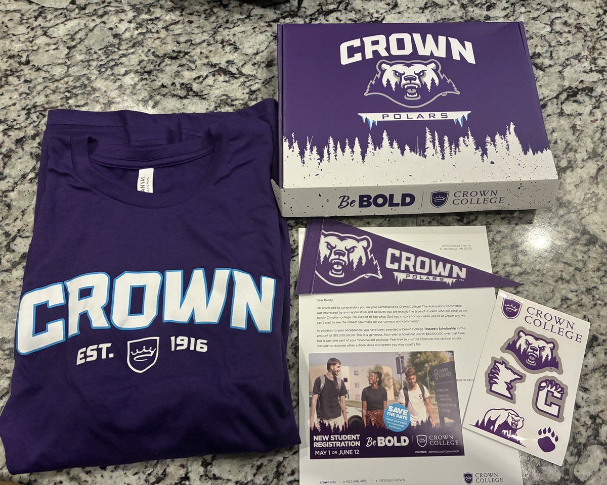 Got a VERY COOL welcome to the Polar Family box with my scholarship offer from Crown College! Thank you for this opportunity <a href="/CoachLButler/">Coach Butler</a> <a href="/_Coach_Franz/">Coach Franz</a> <a href="/CrownCollegeFB/">Crown College Football</a> 

<a href="/GTEagleFootball/">Georgetown Football</a> <a href="/CoachBHerman/">Coach Herman</a> 
<a href="/CoachGriffGHS/">Chuck Griffin</a> <a href="/GTCoachFlores/">Jarrell Flores</a> <a href="/JakeCoulson3/">Coach Jake Coulson</a>