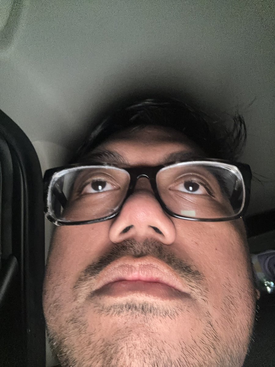 alec is not home tweet media