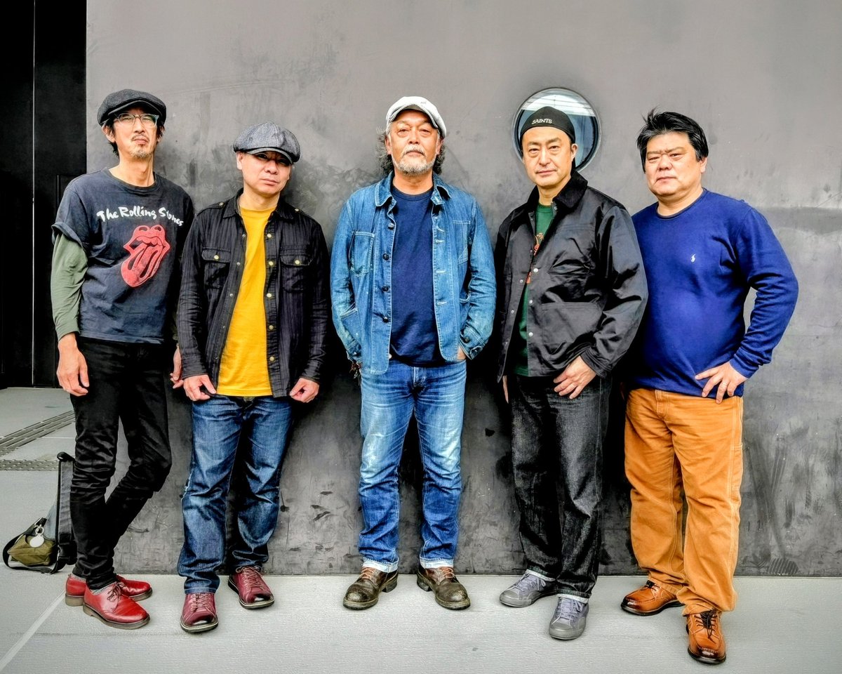 明日9/27sat
毎年最高更新中の｢草加バーボンストリート2025｣に今年も呼んでいただきました♪
♤飯山ガキデカJugStompers♤
17:10~17:50草加のオアシス｢和伊話伝｣にてシャウトします⚡️🤘
お近くの皆様Do the STOMP!!
フルメンでPlunkin' &amp; Blowin'🔥🔥🔥🔥🔥