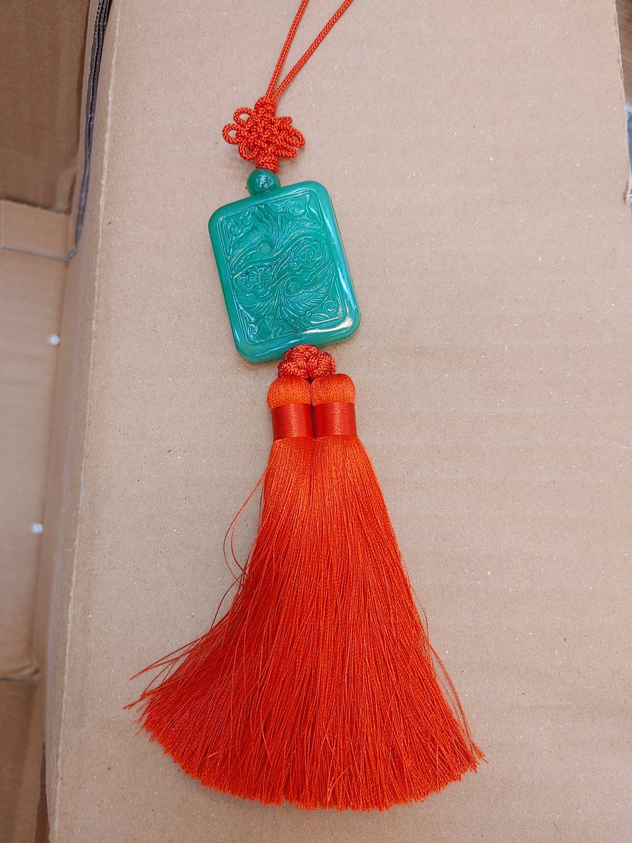 최애 생일이 공개되엇는데 너무멀어서(8월)
그냥 제기분좋은 알티이벤트합니다
알티 추첨 1분께 사진속 최요원테마 옥패노리개를 드립니다
추첨은 제가 팝업다녀오고....