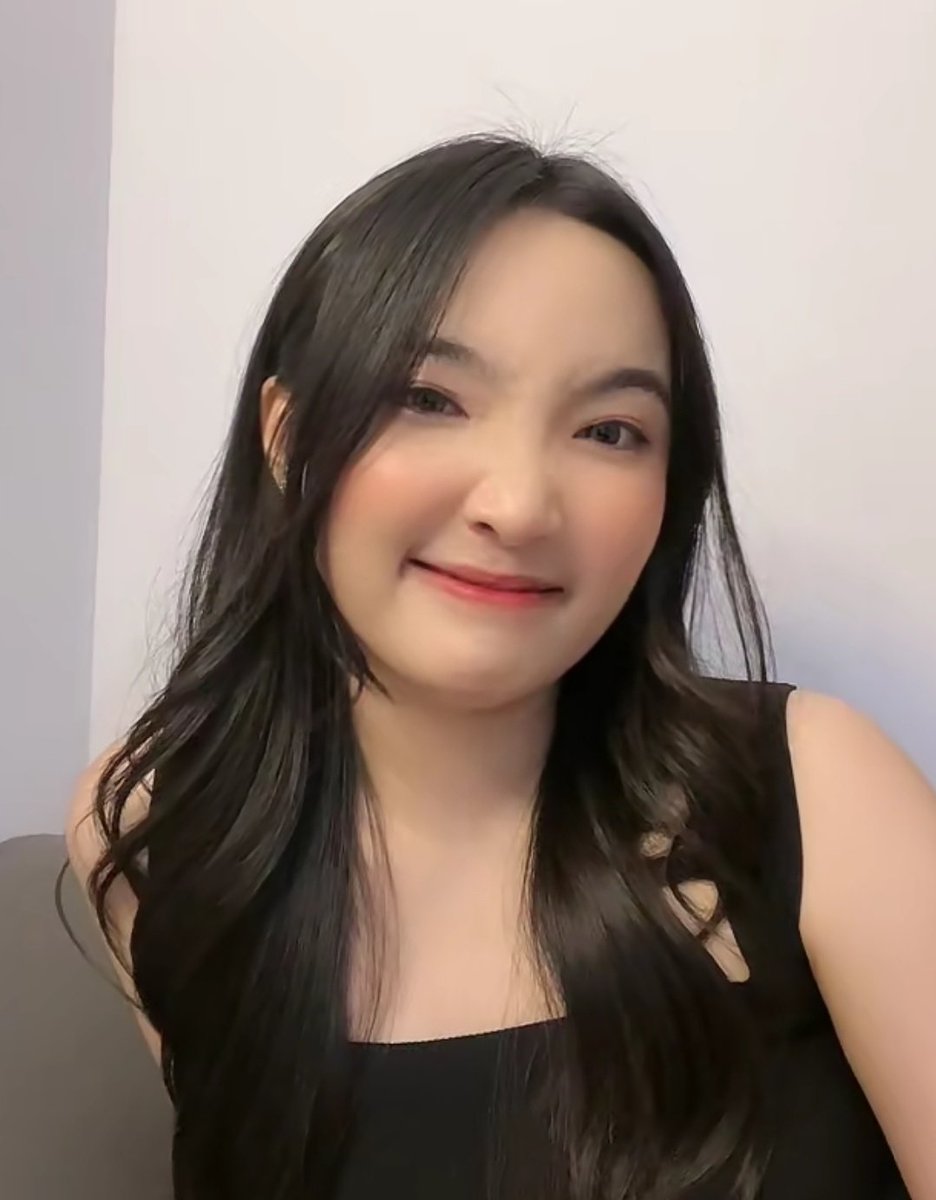 GryMust_'s tweet photo. Siangg @upgirls_eve
Semangatt hari ini, hmm makan apa ya siang ini enaknya, selain nasi padang? btw, aku skip MiniShow dulu ya mau pergi wlee😋
Have a Great Dayy😉
#EVEryDayWithU https://t.co/nBw6YjT7Pc