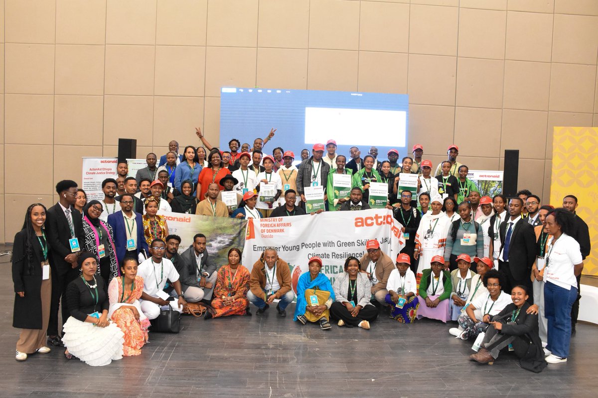 RKiriwe's tweet image. Honored to join the @ACS2ET side event on Green Skills &amp;amp; Youth Jobs. 🌍
We call on leaders to: ✅ Invest in green skills &amp;amp; education ✅ Unlock youth-friendly financing ✅ Enable supportive policies ✅ Commit to climate justice
The future is green, young &amp;amp; African. 
#ACS2