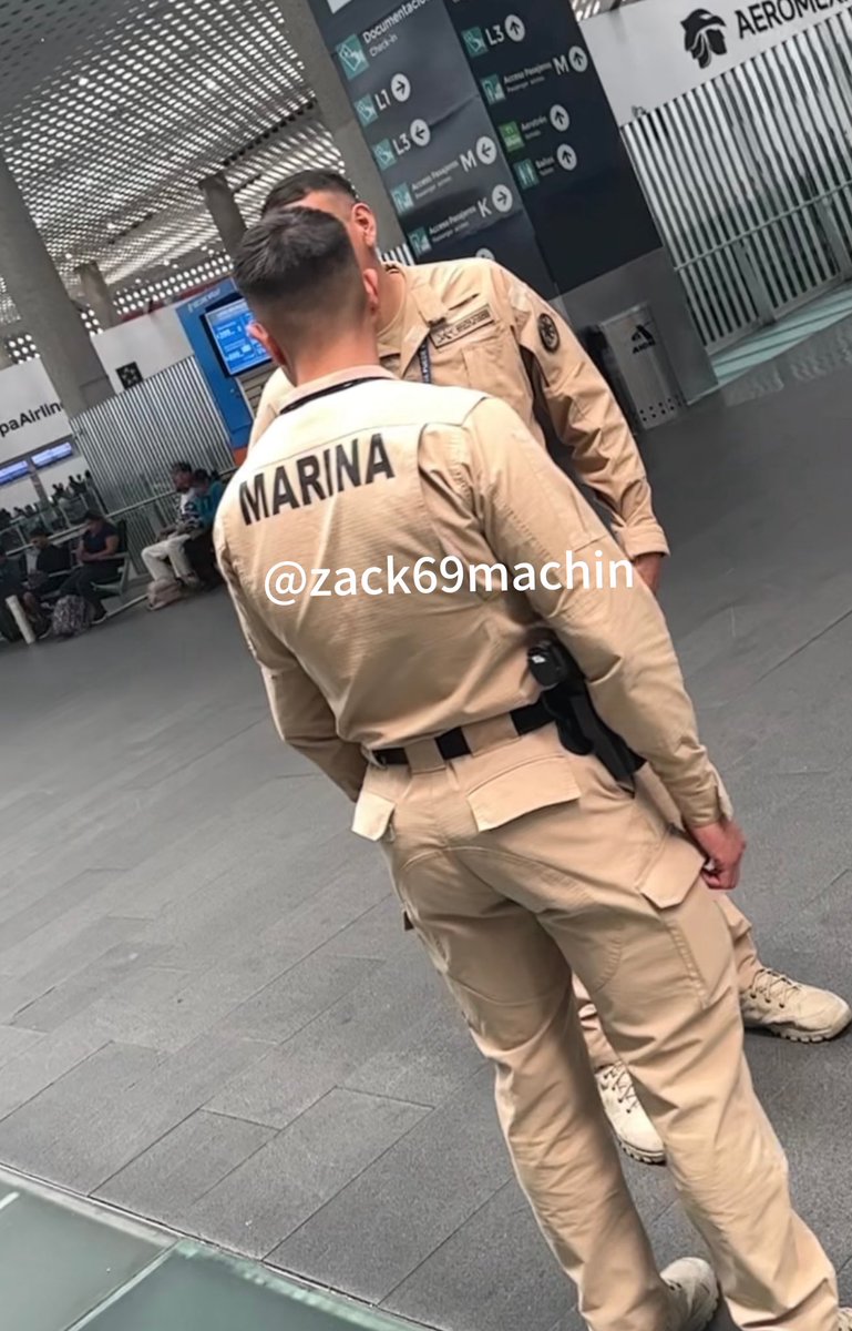 Jueves de ricos polis 👮🏻‍♂️🔥 (esta vez de la marina)