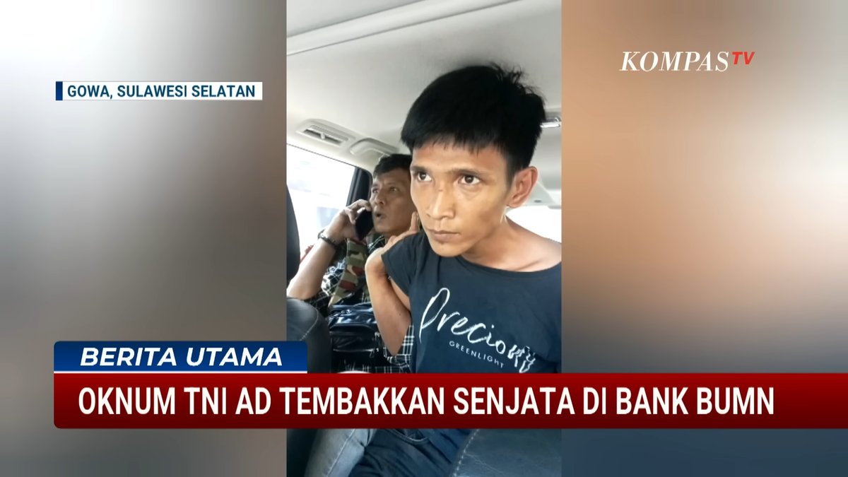 Yesterday (25/9) in Gowa, South Sulawesi: a soldier from the Indonesian Army #TNIAD 3rd Infantry Division entered a bank with a service rifle + dozens of rounds of ammo while demanding to meet the bank's manager. He fired his rifle while resisting arrest

No injuries were