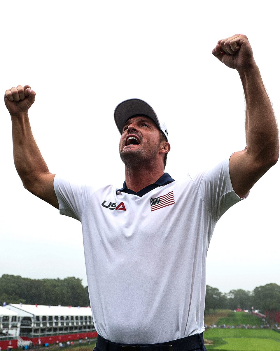 ‼️WAKE UP‼️

THE RYDER CUP STARTS TODAY! 😍