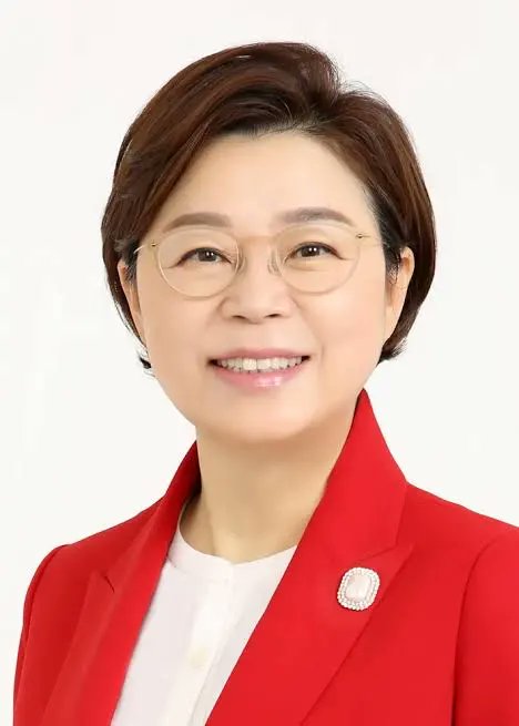 국힘 포항시 북구 김정재 의원의 발언
"호남엔 불 안나나? ㅎㅎㅎ"