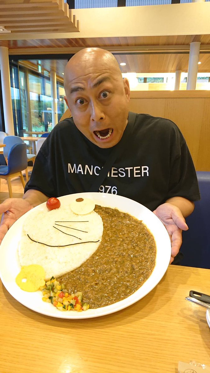 norinorimasa2's tweet image. 12/31大晦日、ヒューリックホール東京で開催のSMA若手芸人No.1決定戦「第19回SMAホープ大賞~決勝~」
9月27日(土)10:00より一般発売開始!
ハリウッドザコシショウ・錦鯉・AMEMIYA・アキラ100%・コウメ太夫・
やす子・や団なども特別枠出演でネタを披露!
よろしくお願いします!!…