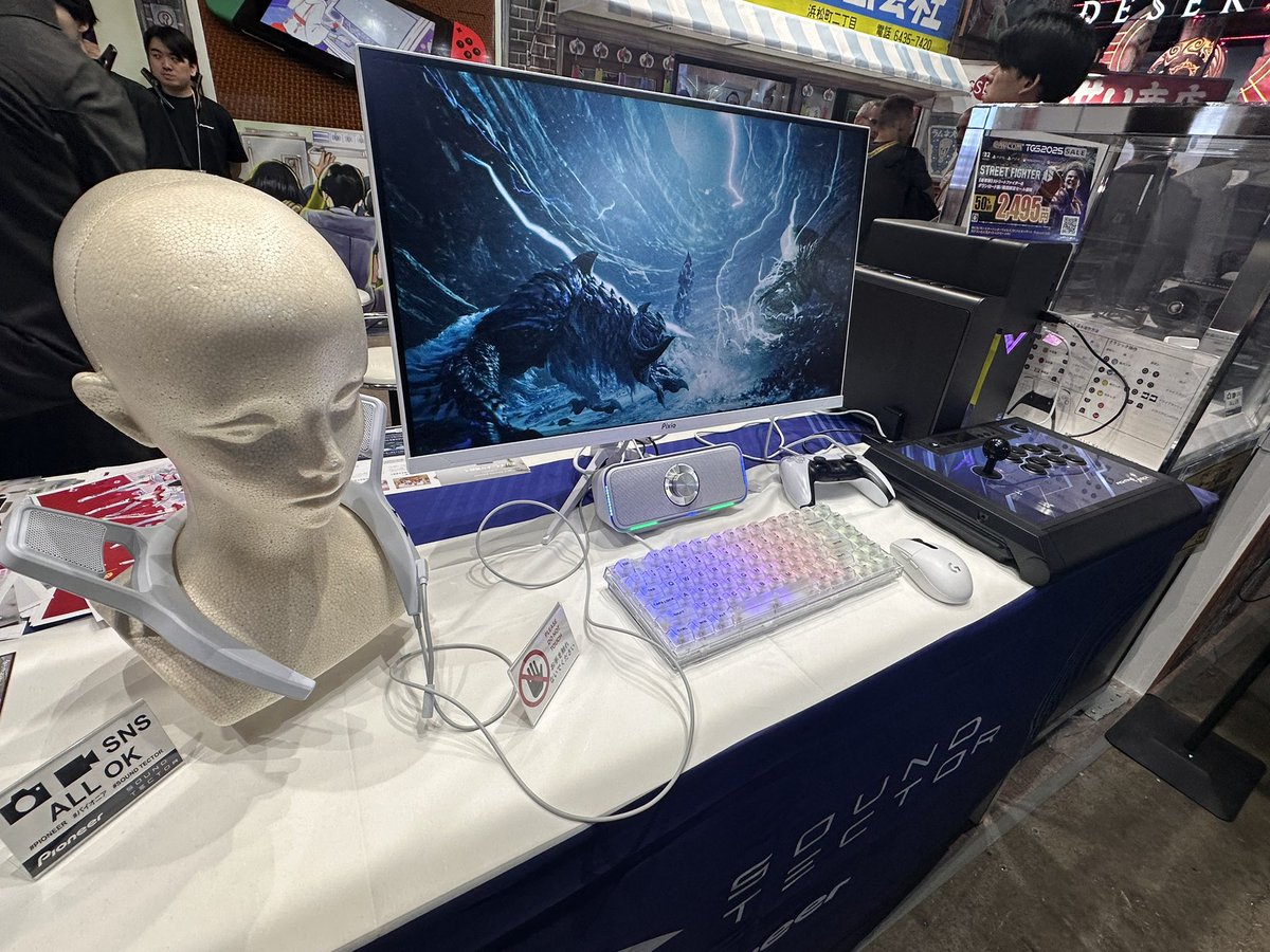 パイオニア(<a href="/Pioneer_PR/">パイオニア広報</a>)さんでスピーカーの体験してしました！
前後左右から立体的に音が聴こえるの感動した！
サインも書かせて頂いたのでチェックしてね！🩵

#SOUNDTECTOR #パイオニア