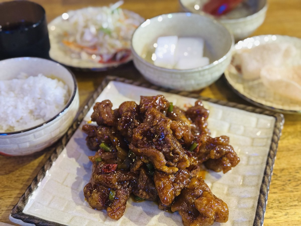 今日は青山でランチ♪(°▽°) 【GG鶏（ジージーどり）哥哥鸡】 名前の