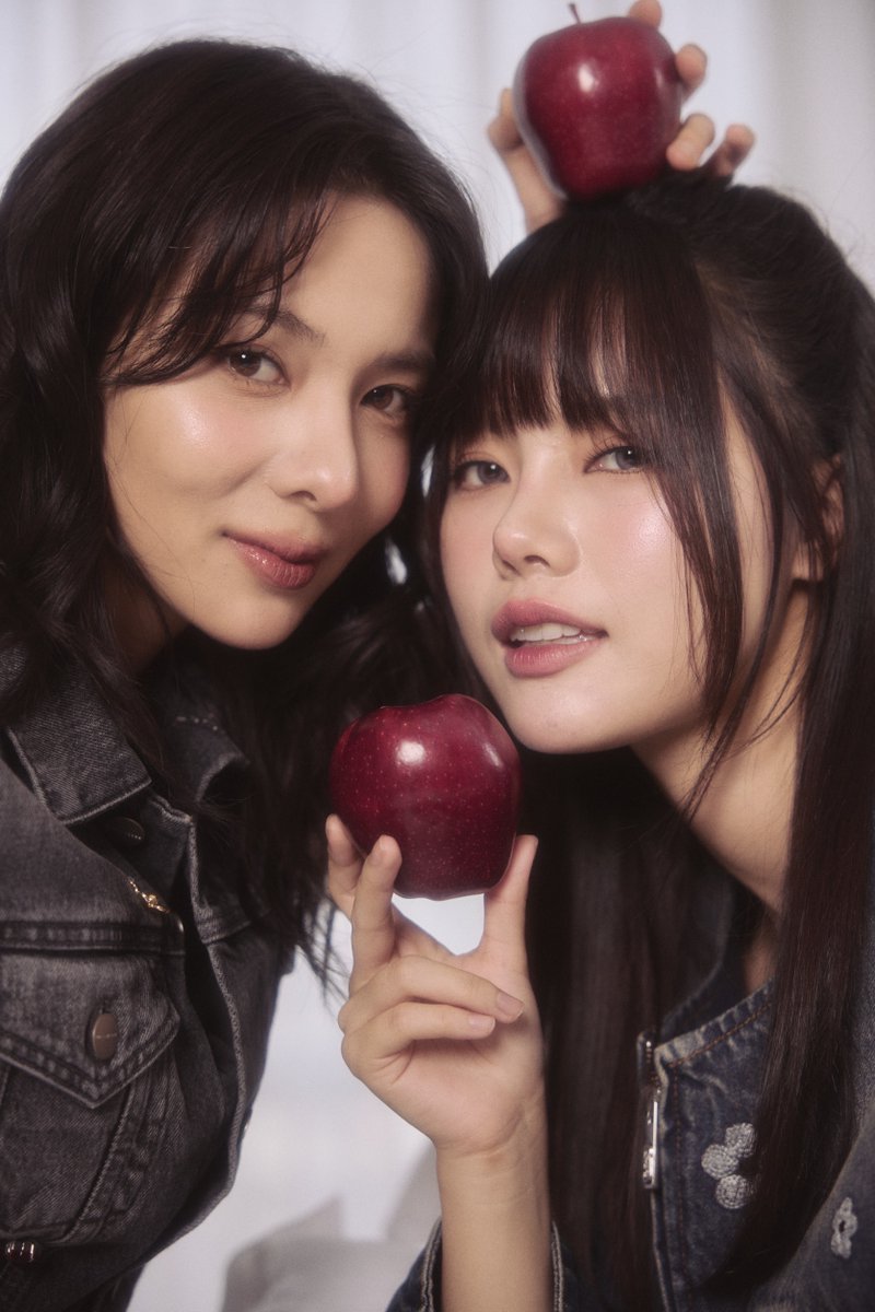 Runaway_GL's tweet image. 🍎แอปเปิ้ลหวานไหมคะพี่มิว รีวิวให้ฟังหน่อย 👀 
@ginaraigoraroii @Plaifahsrc555 

#RunAwayTheSeries #หนีไปก็ตายเปล่า
#Miusic #PLAIFAH_VIIS