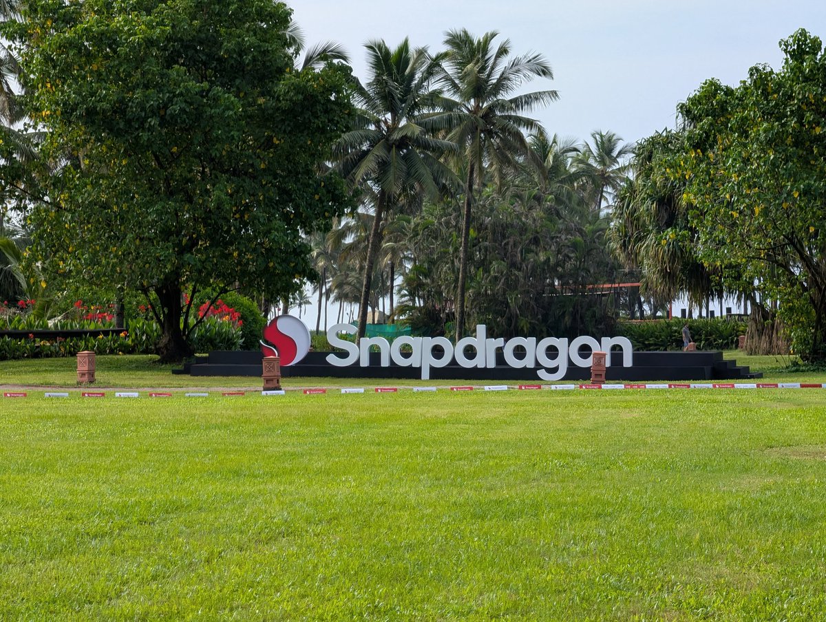 chunkynerd's tweet image. Snapdragon Summit Global Highlights Meet, 2025 edition. Let&apos;s do this!