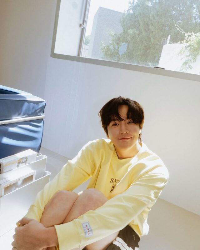 お誕生日おめでとう
変わらない
この気持ちをあなたに。

私を元気にしてくれるのも
私を笑わせてくれるのも
私が幸せを感じるのも

私が会いたい人も
聴きたい声も歌声も

気持ちを伝えたい
受取りたいのも
私の俳優も

グンちゃん
あなただけだから。

私はずっと側にいる
#チャン・グンソク