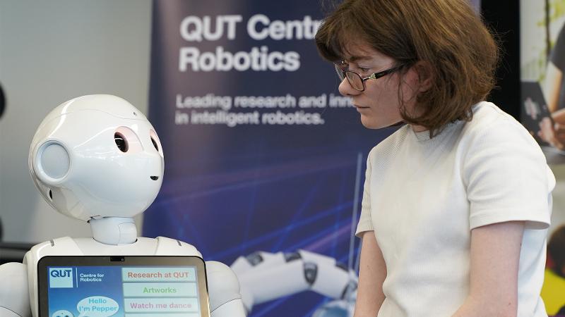 TeamOnwords's tweet image. Humanoid Robot on Campus in Brisbane

“Gee,” a humanoid robot by Unitree Robotics, is roaming QUT’s Gardens Point campus in Brisbane. It can walk, run, wave, talk &amp;amp; interact, giving students hands-on experience in human-robot interaction research.
 #HumanoidRobot #QUT #Robotics
