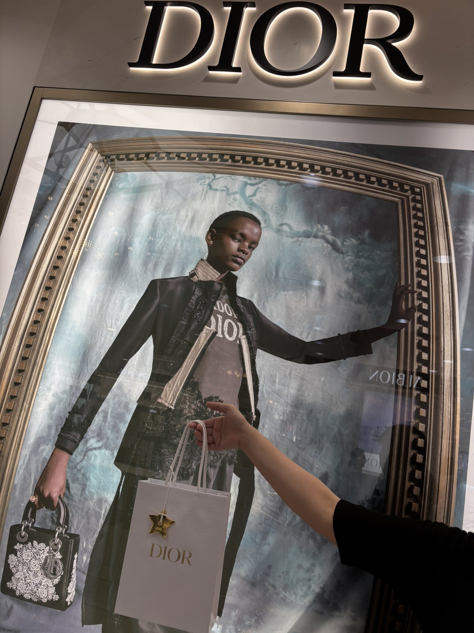 新品❗️レア❗️早い者勝ち❣️クリスチャンディオール❗️ハンカチ❗️スカーフ❗️ CHRISTIAN DIOR クリスチャンディオール ミッツア レオパード