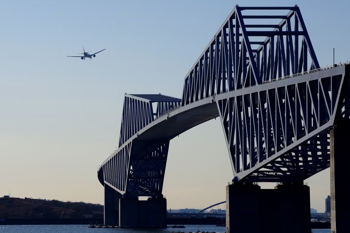 Imagine if half of airplanes failed after takeoff or half of bridges collapsed. Sounds insane, doesn't it?

Yet half of biomedical studies cannot be replicated. Science tolerates risks no other aspect of society would. 

This has to change. Let's do it with #DeSci.