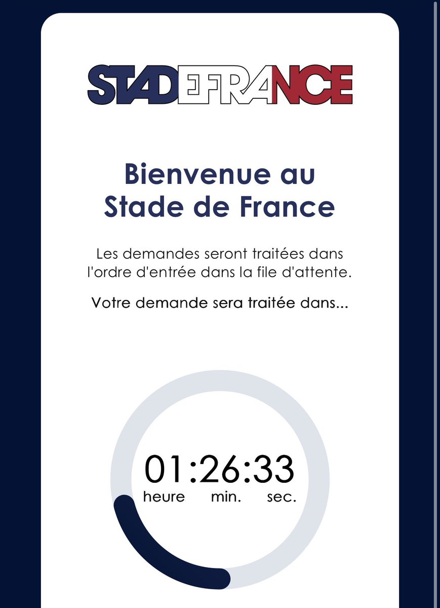 LePtitMaaax's tweet photo. Bon PLK envoi une 3eme date la 😑 https://t.co/6q1idsjVDG