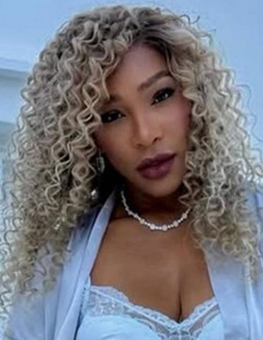 SikiraT's tweet image. Serena Williams &amp;amp; Jeffery Williams on the same shit😂 #YoungThug #UyScuti #SocialProblems #TheBluestEyes #BlackisBeautiful #BeautyStandards #insecurities #LookatMeNow #Society