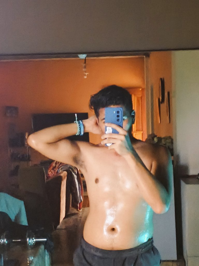 onlineplayer112 tweet media