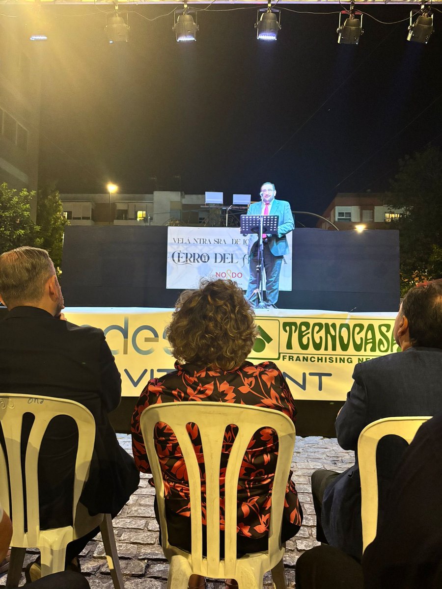 🎉Comienza la 82ª Velá de los Dolores del Cerro del Águila 

❤️Reivindicación , igualdad y tradición para mantener viva esta fiesta vecinal que nos une

👉🏼Pregón a cargo de Diego Borrego Gómez, vecino de corazón que supo reflejar el orgullo y la alegría de todo el barrio