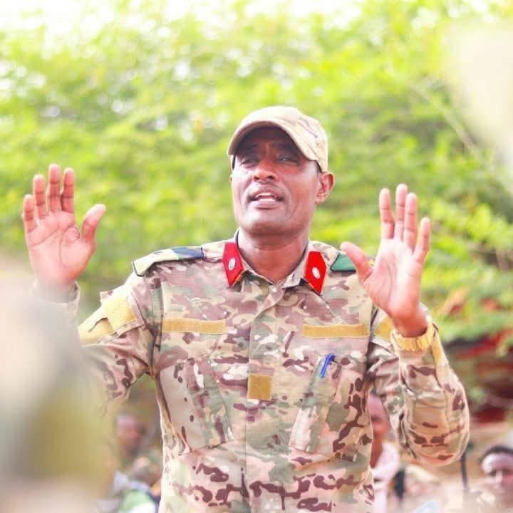 Bash_hagi's tweet image. General @HassanCiraaqi, the head of Somali Gorgor&apos;s 18th unit, has been arrested in Wajaale, Somaliland. He&apos;s been currently questioned by SL security agencies
@aiabdimusa @cabdifatax @AbdisalamYassi1 @Cagmadhige90