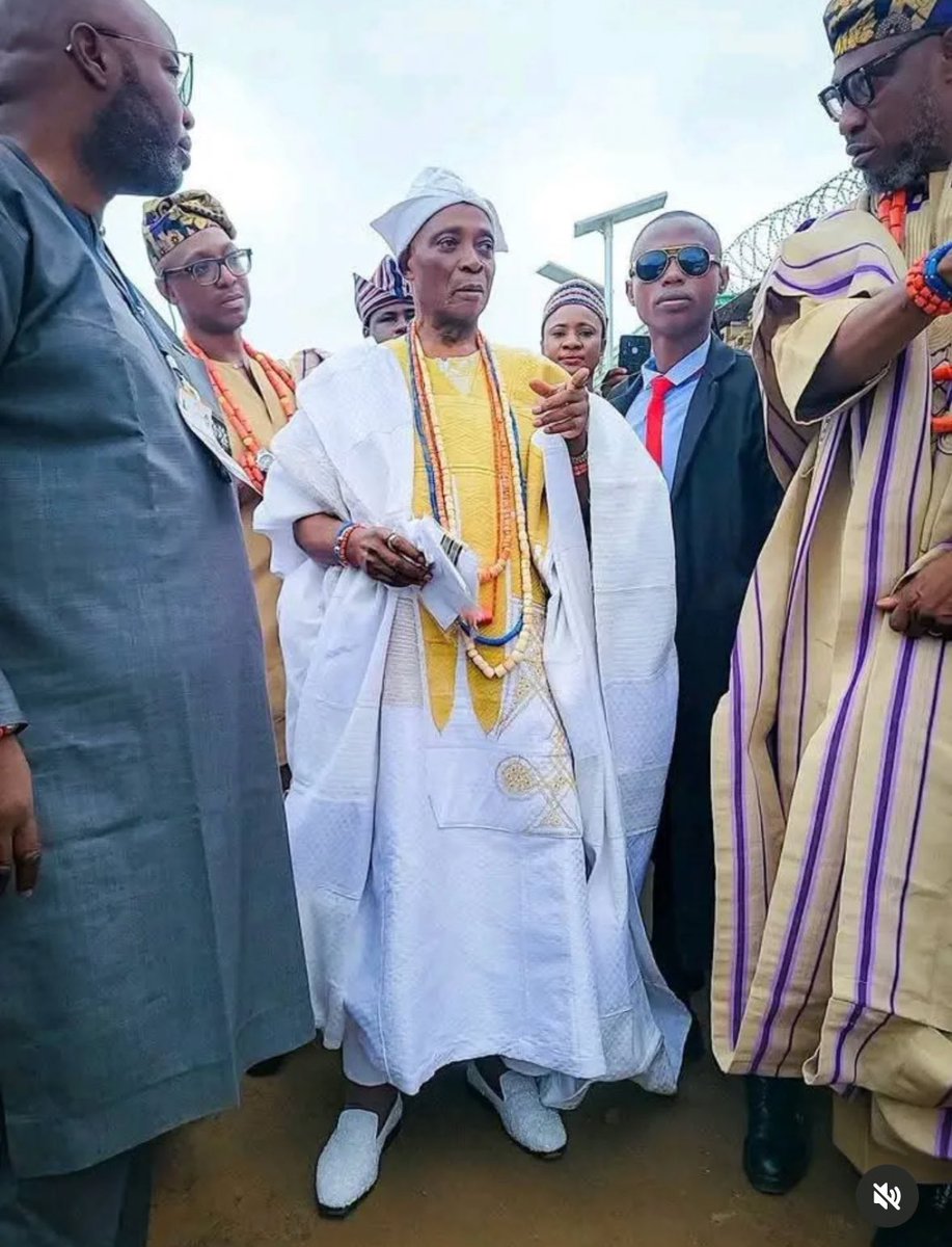 Oyindamola🙄 tweet media