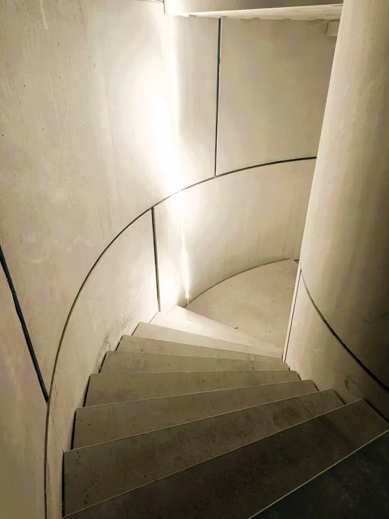 🌆 VIVIALT es una agrupación de empresas del sector de la #construcción con un interés común: promover e informar sobre las ventajas de la construcción 🏗️ de viviendas industrializadas en altura  con elementos prefabricados de #hormigón🌇.

Contacta aquí👉 vivialt.com/contacto/