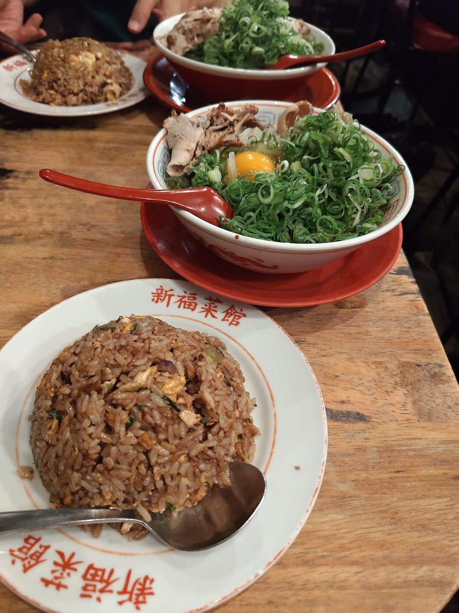 連夜のラーメン

本日は新福菜館麻布十番店