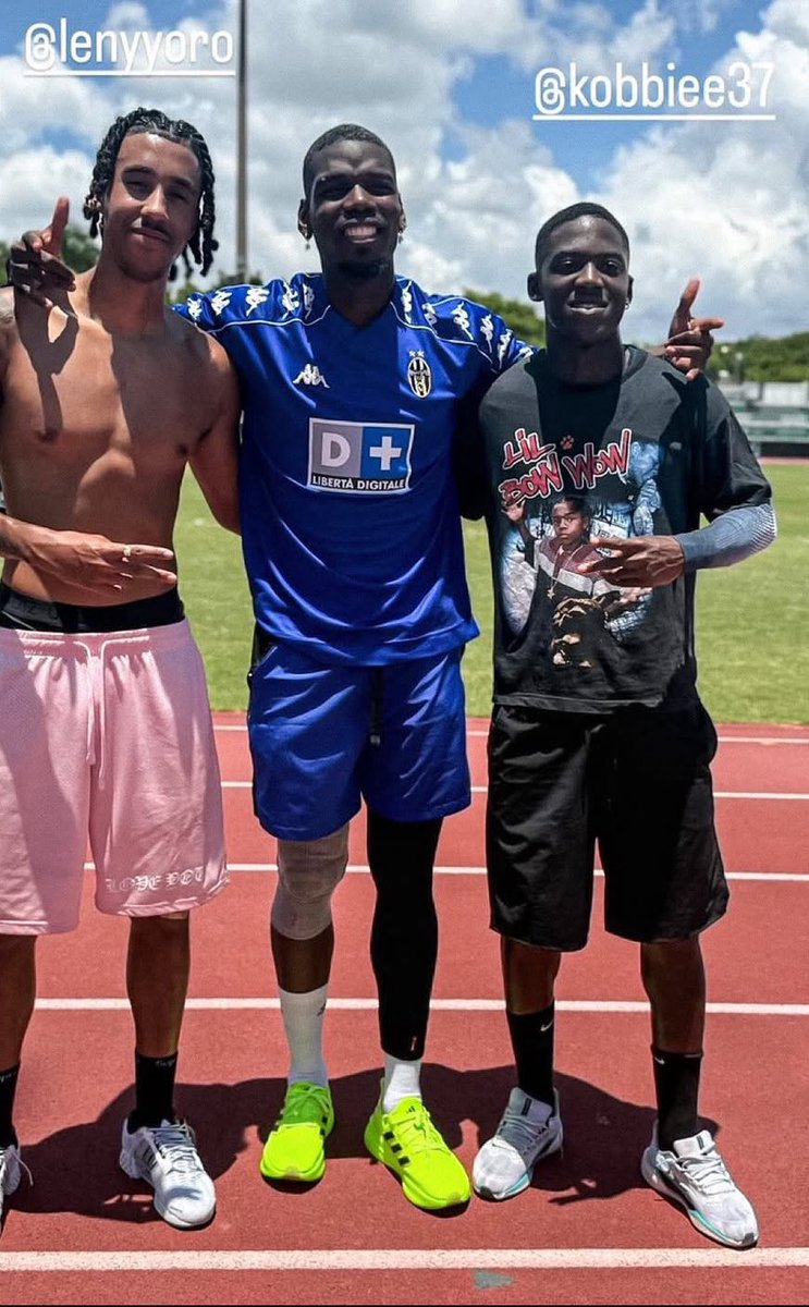 utdreport's tweet image. Kobbie Mainoo and Leny Yoro have become very close friends since Yoro joined #mufc from Lille last summer [@samuelluckhurst]