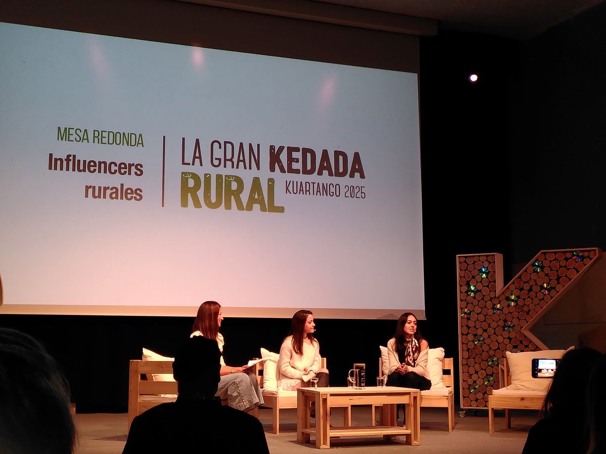 infoqpuntocom's tweet image. "Interesa contenido sobre volverse a lo rural. Vivienda es difícil. Cualquier cosa aspiracional. Y siempre en búsqueda de expresar realidad y cercanía" #CarlaRivas #LaGranKedada