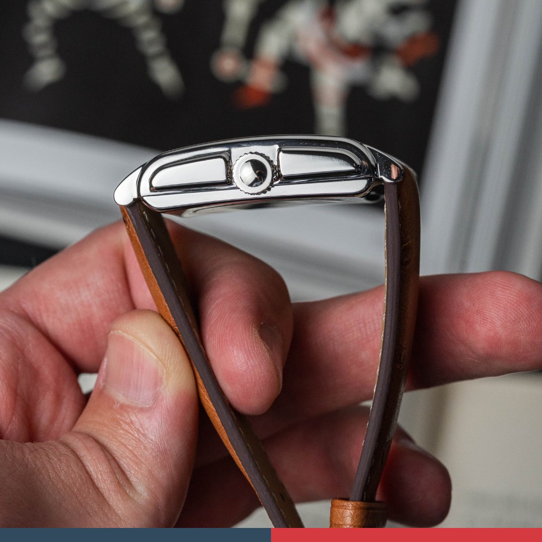 helveticz's tweet image. ✍️ Ztělesnění Art Deco na vašem zápěstí: Alpina Alpiner Heritage Carrée (ref. AL-530SAC3C6).

🔎 Bližší info o těchto hodinkách najdete na helveti.cz/alpina-alpiner…

#alpinawatches #alpinaalpiner #squarewatch #hodinky