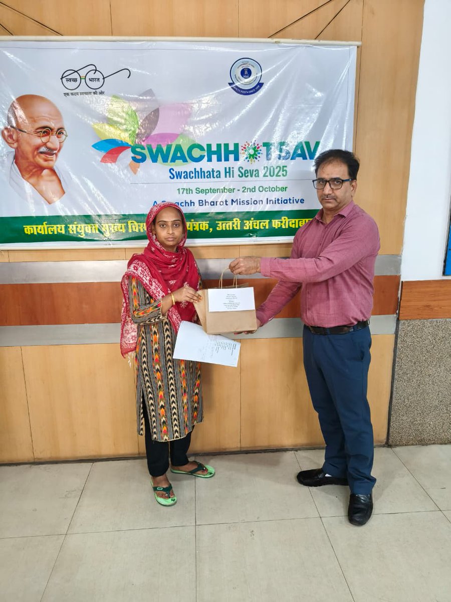 The Safai Mitra Shivir was organised in the O/o Jt. Chief Controller of Explosives, Faridabad on 24.09.2025, with the help of Ayurvedic Medical Doctor and team. 
A general medical checkup of the Safai Mitras has been carried out and sanitary kits were distributed among them.