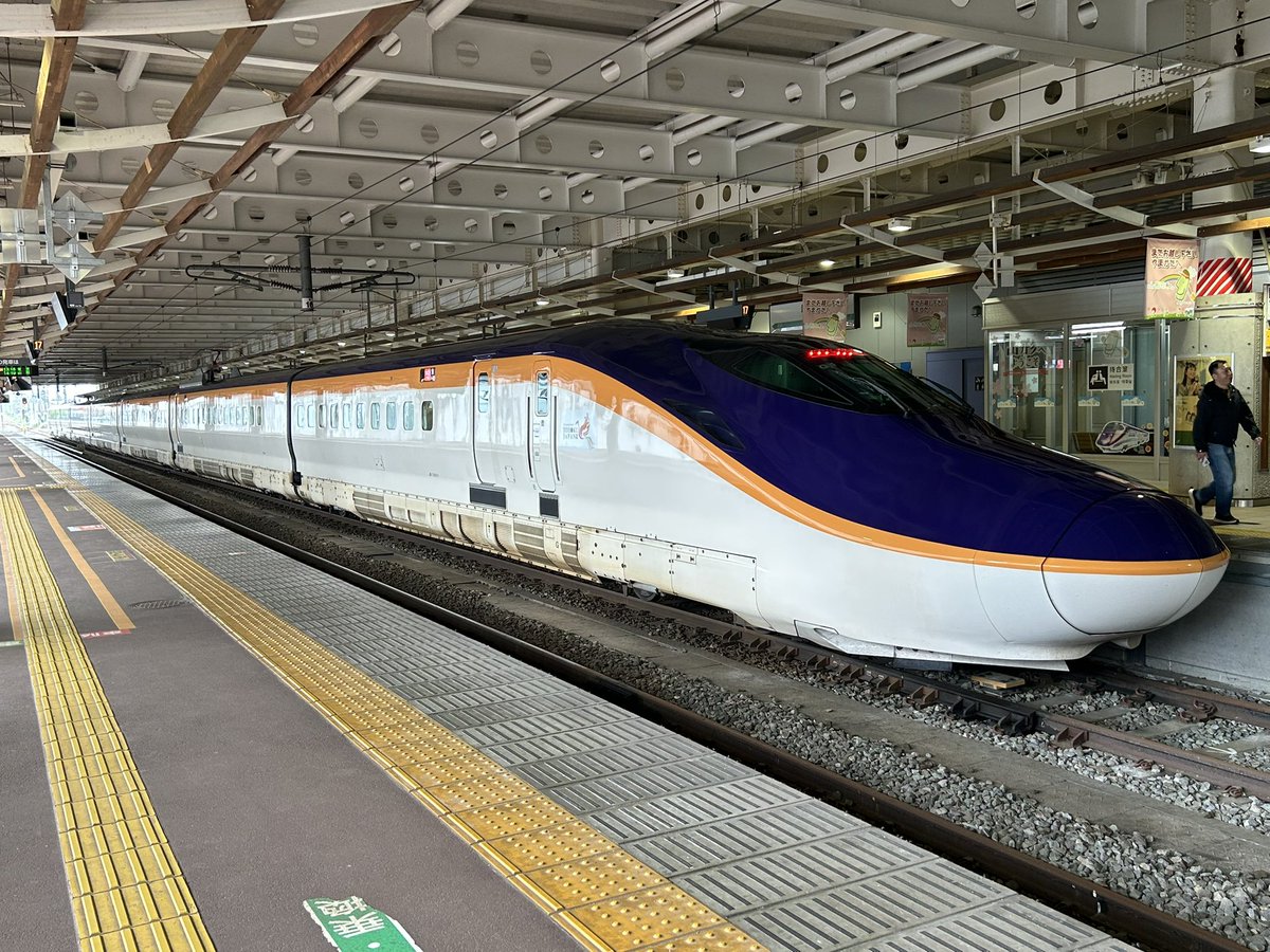 2wNGEy3xKiqAg83's tweet image. 陸羽西線2026 年 1 月 16 日(金) 始発列車から運行再開。まずはよかったです!地道に地元で代行バスを利用してきたひとりとしては感無量😭特に東京行き「つばさ128号」に新庄駅で乗り換えできるのはデカい。滞在時間が変わります!#陸羽西線 #山形新幹線 #山形県庄内町清川
jreast.co.jp/press/2025/sen…