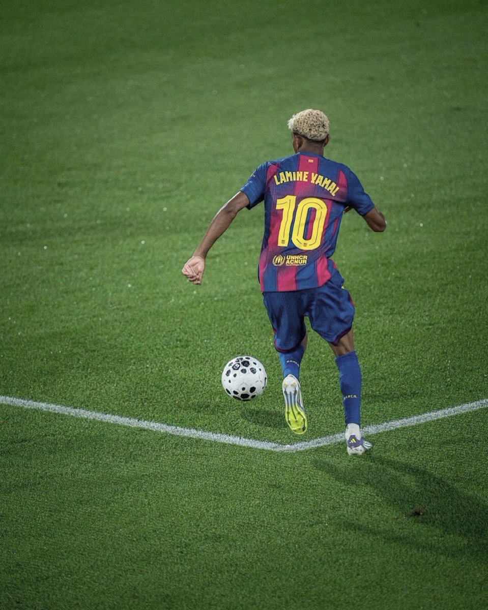 🚨| Lamine Yamal announces his return via IG story: “Hey I’m back 😜🕺🏾”