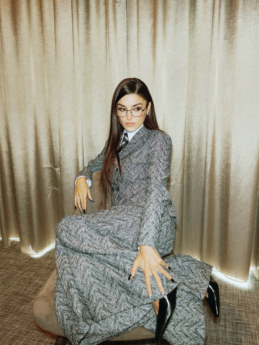 hande erçel pics (@ercelhandepics) on Twitter photo 