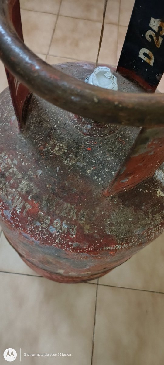 maheshkothuru1's tweet image. Today recived @IndianGas @indiangasket and see how the cylinder is #indiangass @IndianOilcl #IndianOil