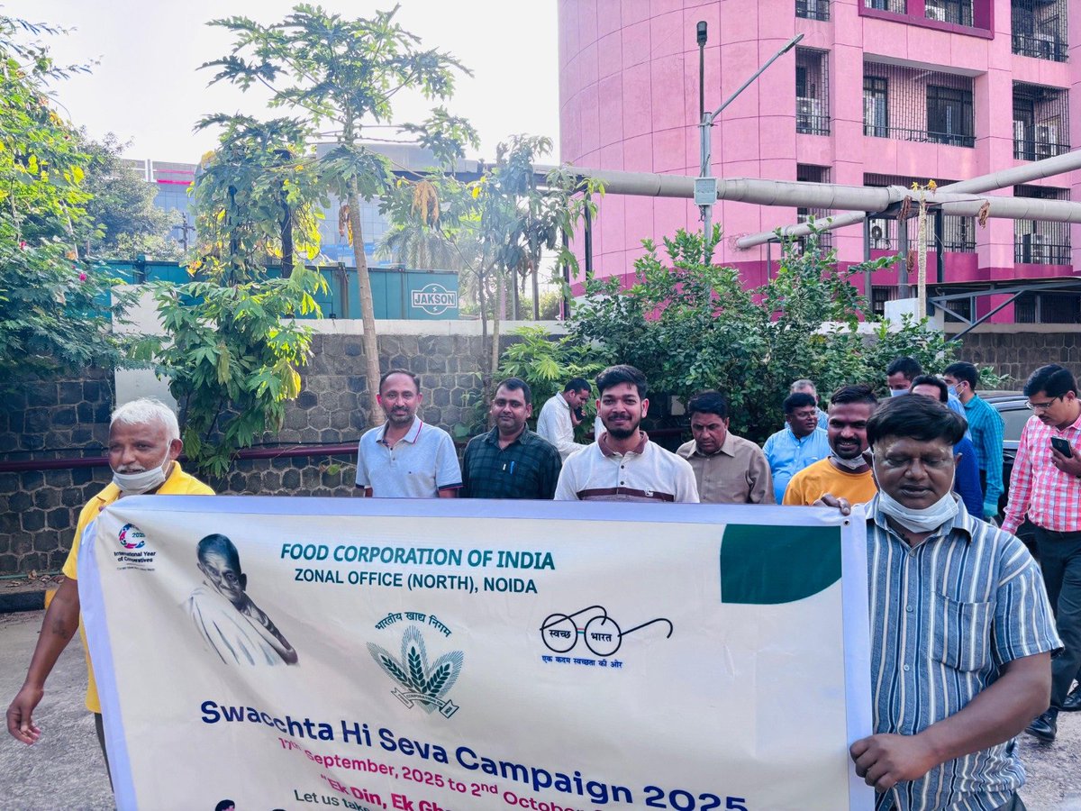 FCI_NorthZone's tweet image. "Get ready to move! Join us for a Swachh Sujal Gaon event featuring a Mini-Marathon at Zonal Office (N),Noida! Let's promote a healthier &amp;amp; cleaner India together! 
#SHS2025 
#swach