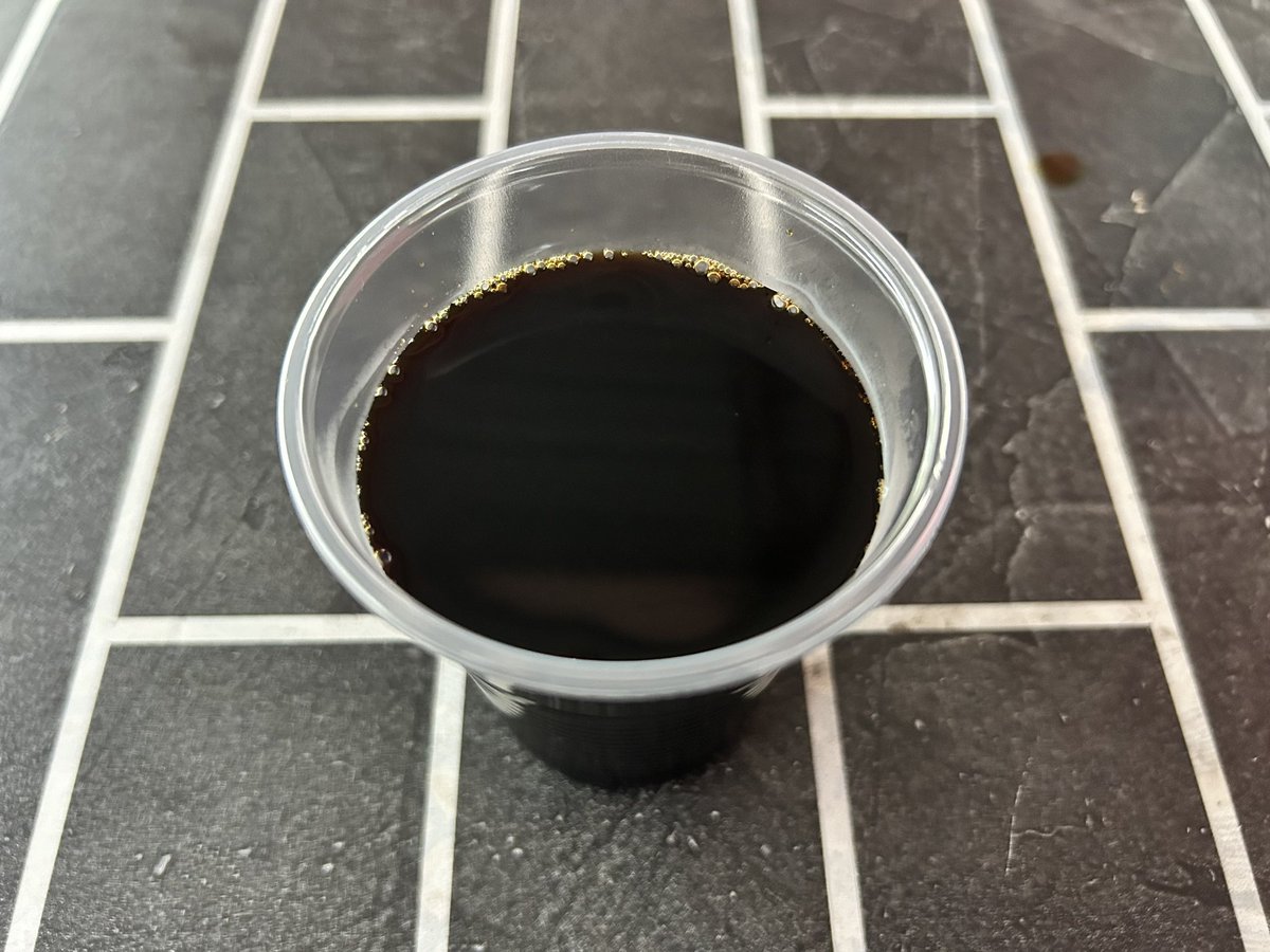 Hutan Kampung, Alor Setar 
Kedah Darul Aman

walau sering cuba pelbagai kafe kopi

akhirnya, kopi kampung tetap No. 1

tanpa jenama, namun rasa luar biasa