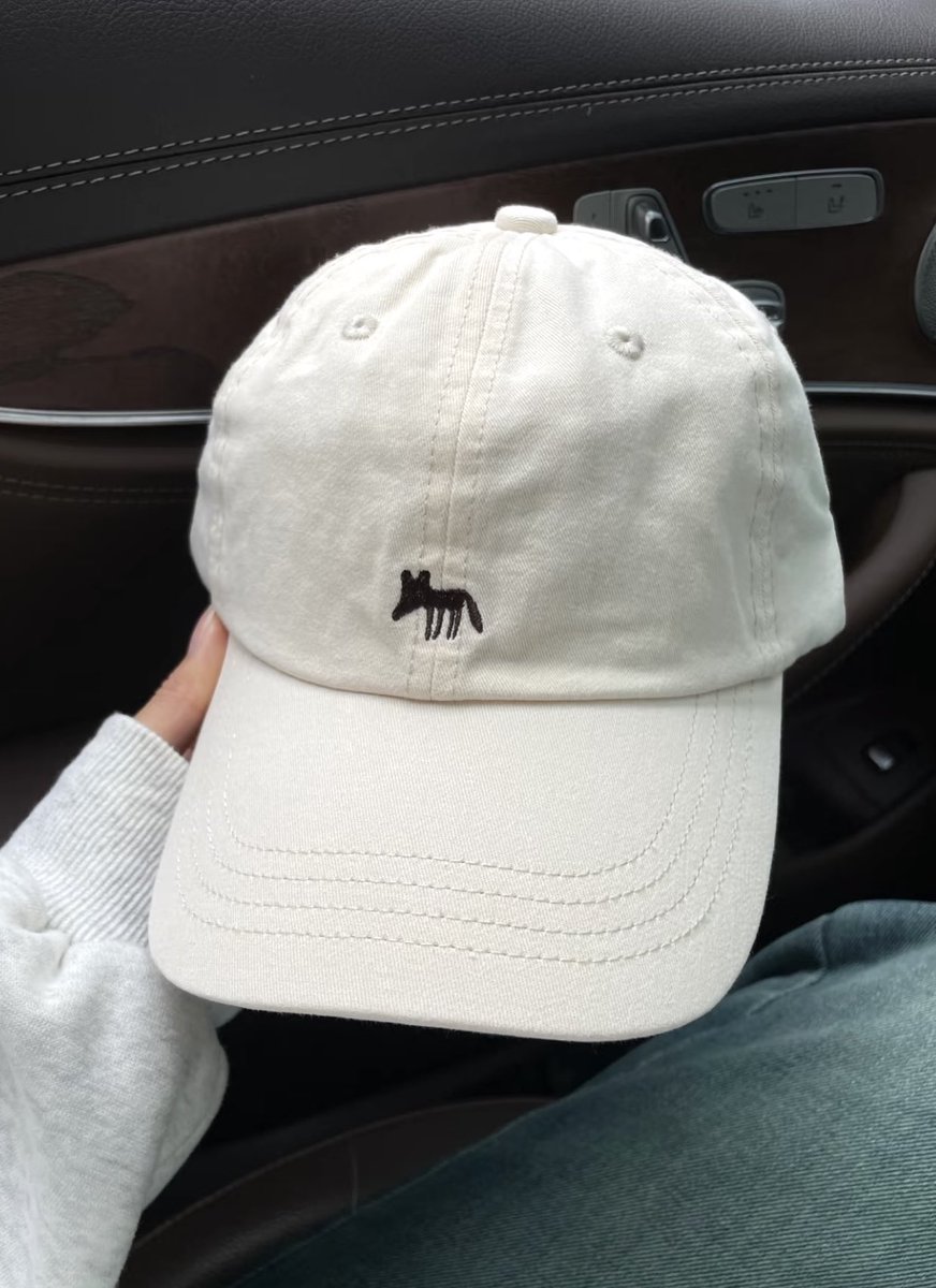 cherrypop012's tweet image. มาเปิดให้ค่า หมวก Little Fox. 🇯🇵✨ลดจากใบละ 490 เหลือแค่ 125.- ลดทั้งหมด 8 สีเลยค่า งานแท้ใครเล็งอยู่รีบเลยค่าๆ🦊✨