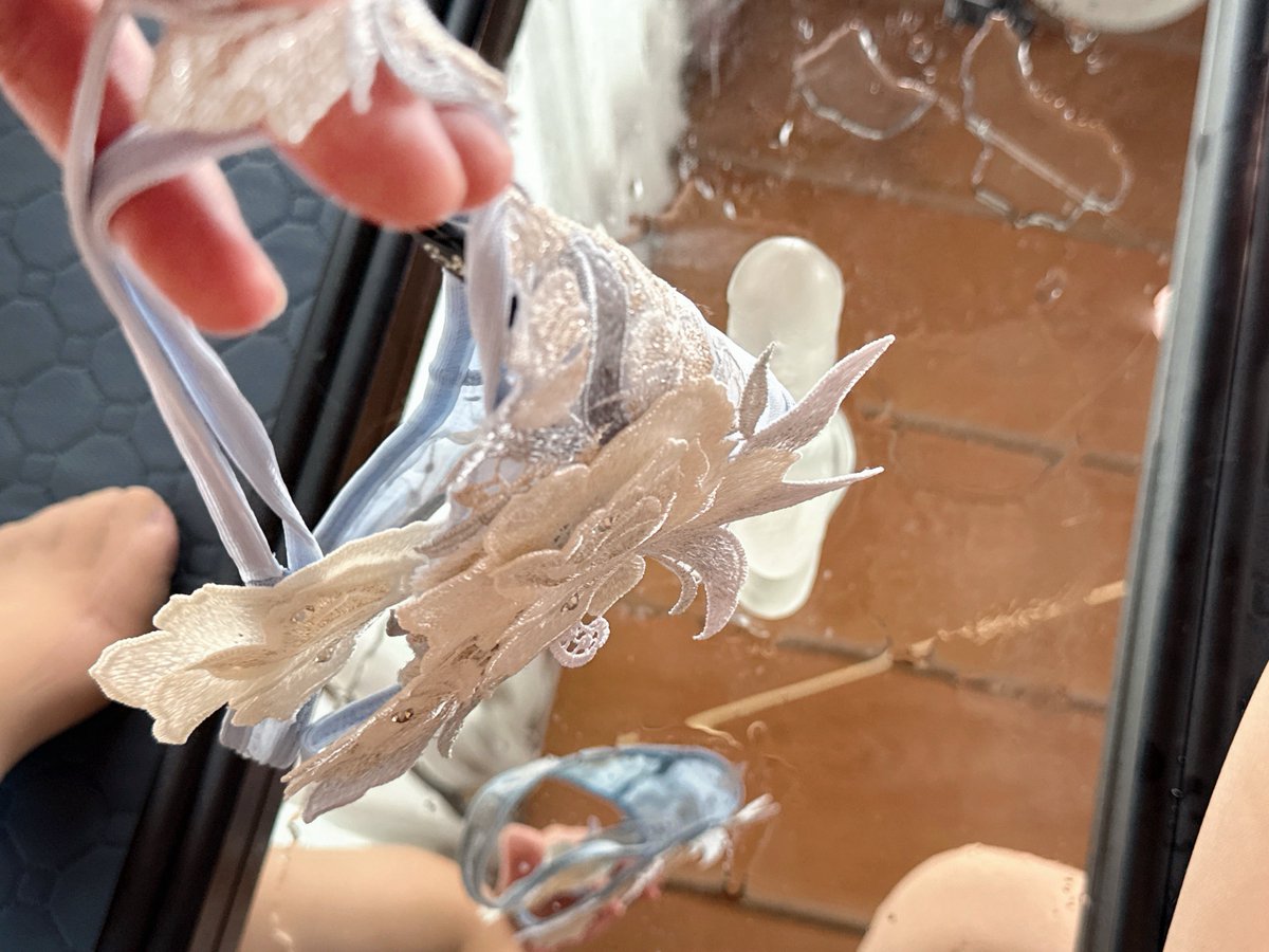 ふぁぁ動画の審査通っちゃってた
よかった…でも緊張もします😣💦

今日の【19時公開】です

写真は事後ぱんちゅ🥺♡ https://t.co/3mycp5KpqK