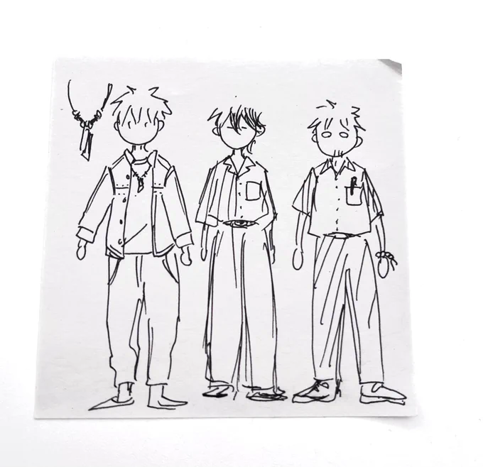 10月号のお洋服設定だったやっつ。東谷・高人・沖。
その回にたくさん出るキャラのお洋服を簡単に付箋に描いて液タブの端に貼って描いてます(^^)
#だかいち 