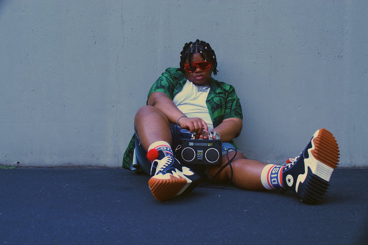 Royal Tee 🥤 tweet media