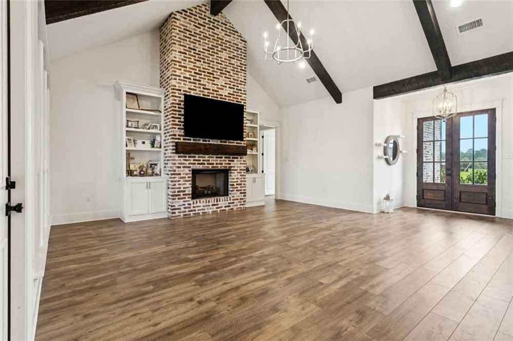 BedicoCreek's tweet image. In this #homeforsale, floor-to-ceiling takes on a whole new meaning! Visit 1249 Audubon Parkway to see for yourself Today beginning at 12PM for the #communityopenhouse and our #2025FallTour #openhouse #customhomedesign tinyurl.com/1249-audubon-p…
