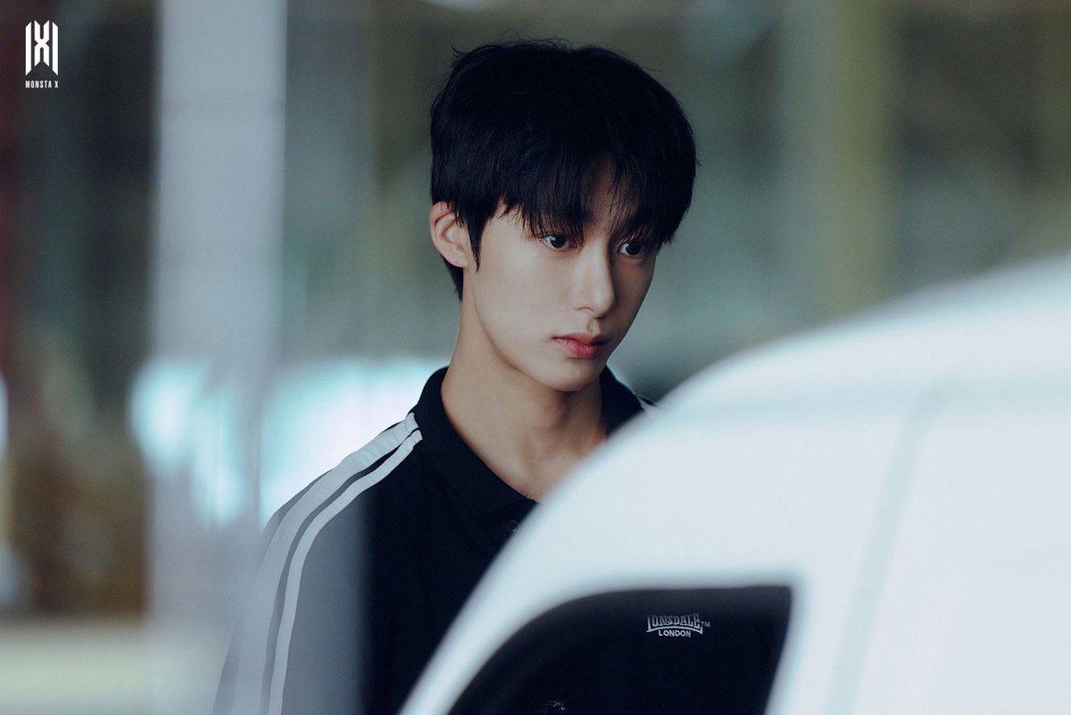 vccv_c691z's tweet photo. 2025 'N the Front' MV Behind 형원 https://t.co/jhocsM5wEX